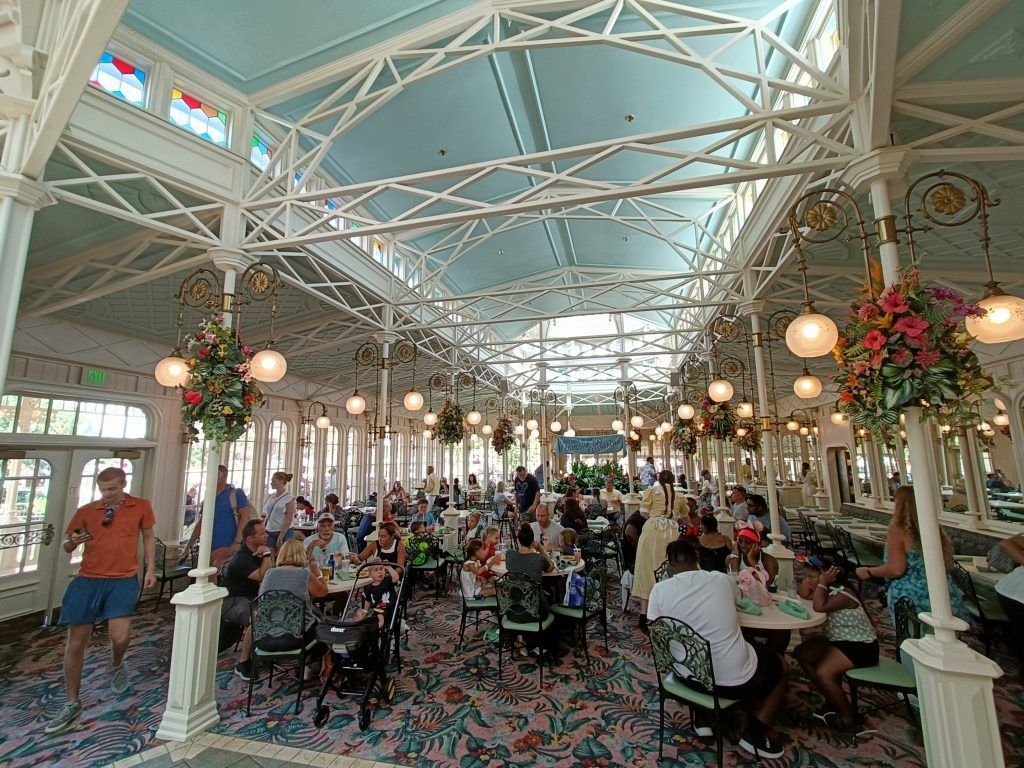 The Crystal Palace en Magic Kingdom 2 the crystal palace