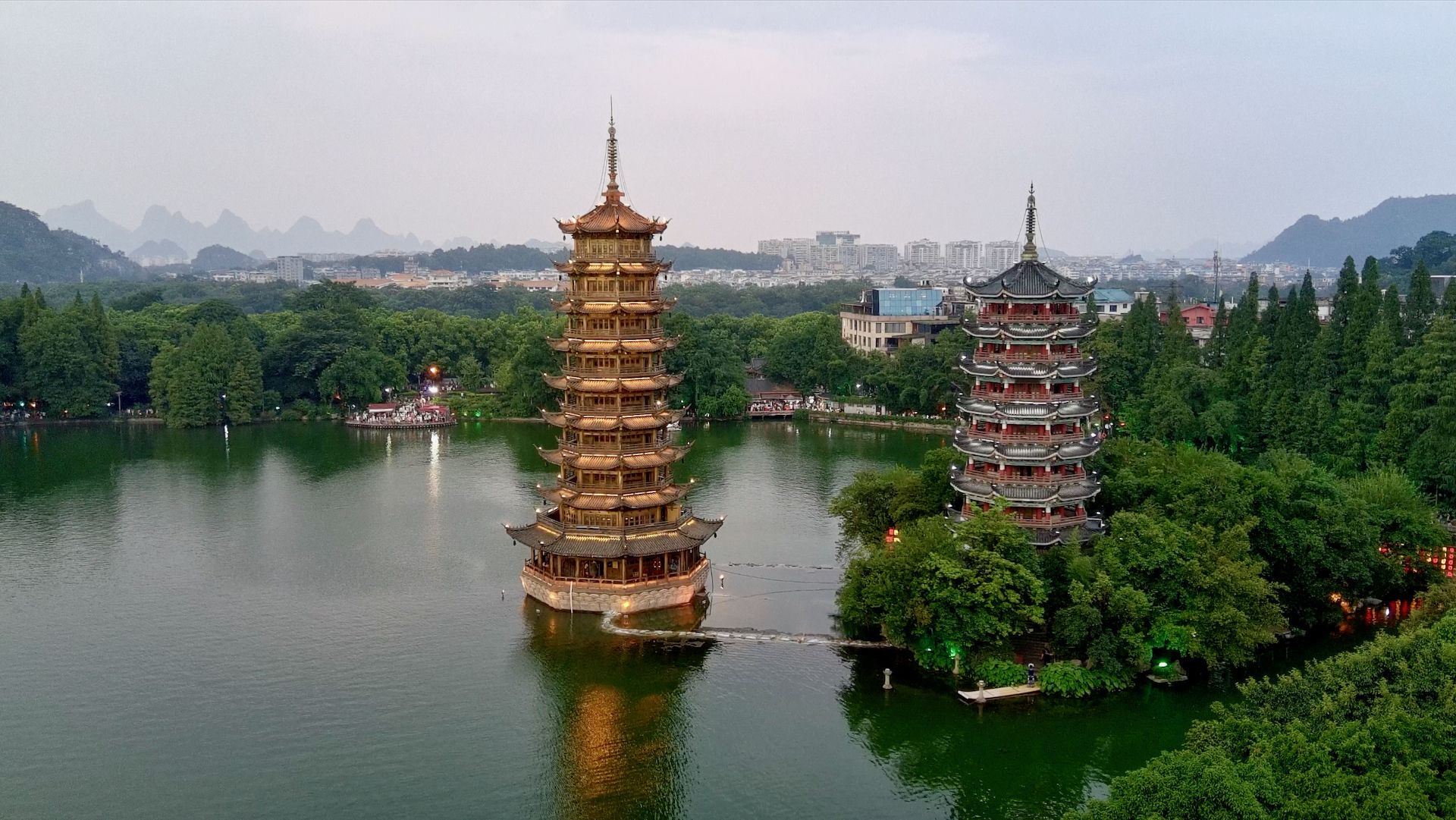 Itinerario por China en 21 días 8 Pagodas Sol y Luna en Guilin