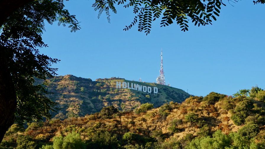 Presupuesto de viaje para la Costa Oeste de Estados Unidos 2 Lake Hollywood Park Sign