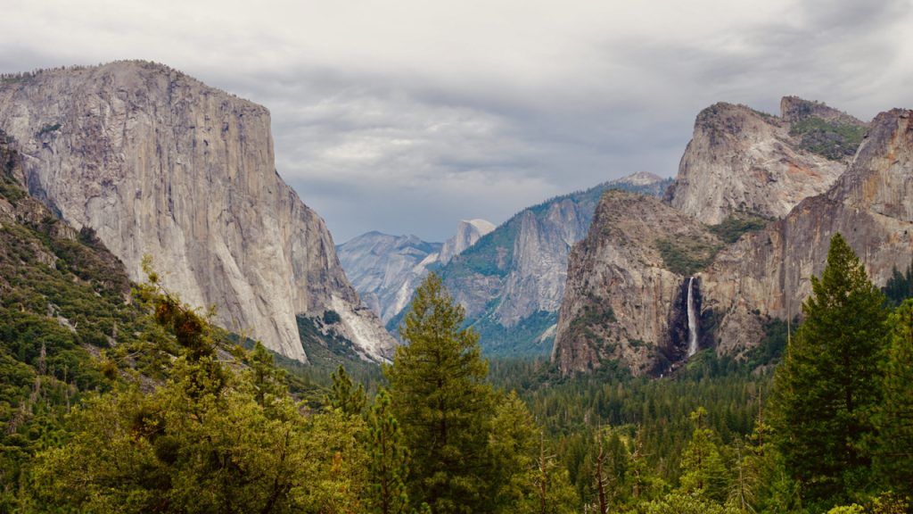 Yosemite Valley,  una parque Nacional imprescindible en una ruta por la Costa Oeste de Estados Unidos