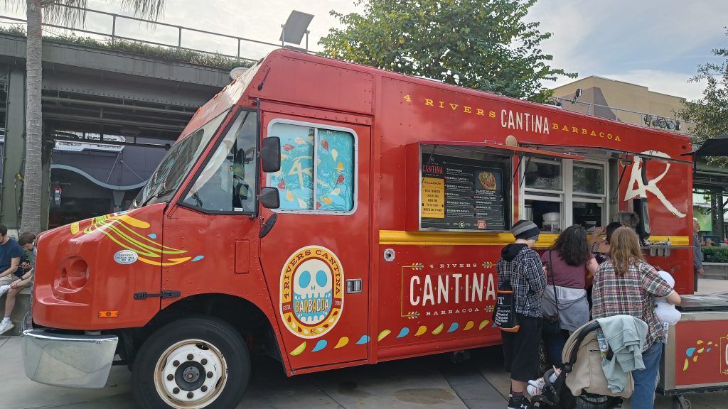 13 cosas que hacer en Disney Springs 9 4 rivers cantina barbacoa disney springs