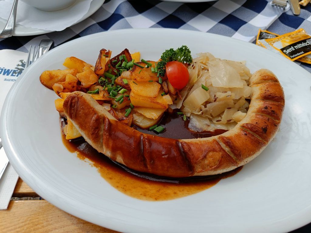 Presupuesto para viajar a la Selva Negra 7 días 6 Bratwurst