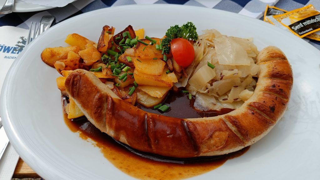 Comida típica de la Selva Negra: Un Viaje por los Sabores Tradicionales de Alemania 3 Bratwurst