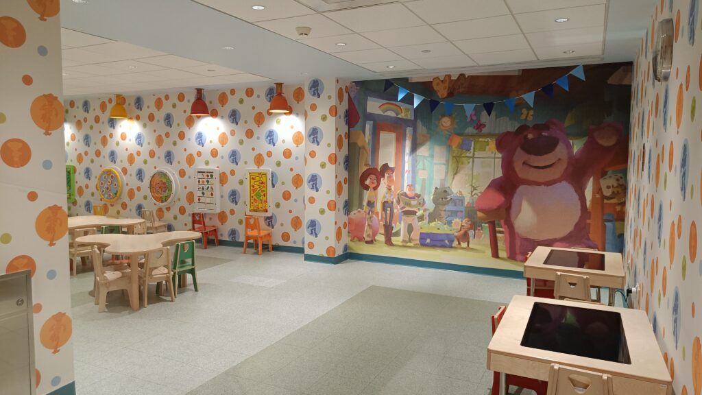 Alojarse en Toy Story Hotel Shanghai Disneyland en 2026 10 Area de Juegos Hotel Disneyland Shanghai Toy Story Hotel